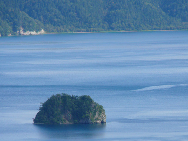 カムイシュ島