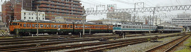 �P�P�R�n�Ó�F�A��a�F�ƂQ�Q�R�n