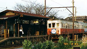 春日前にて 上り始発26−25