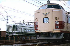 サザンと485系特急