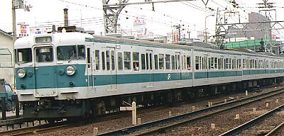 和歌山市を発車する113系4連