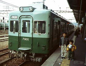 7000系2連 加太線運用