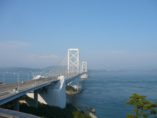 ��勴